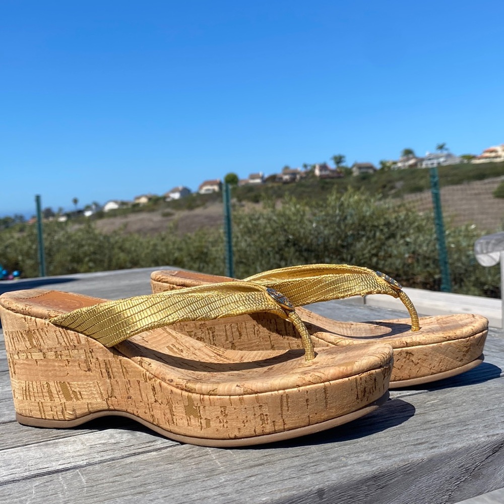 Tory Burch wedge sandals 👡